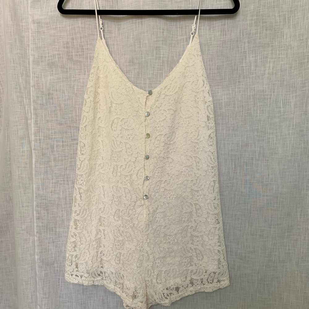 Urban Outfitters Kimchi Blue Off-White Lace Romper